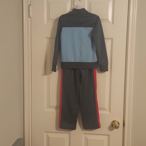 Nike 2-Piece Matching Set- Girl Size 6 - Picture 2 of 4